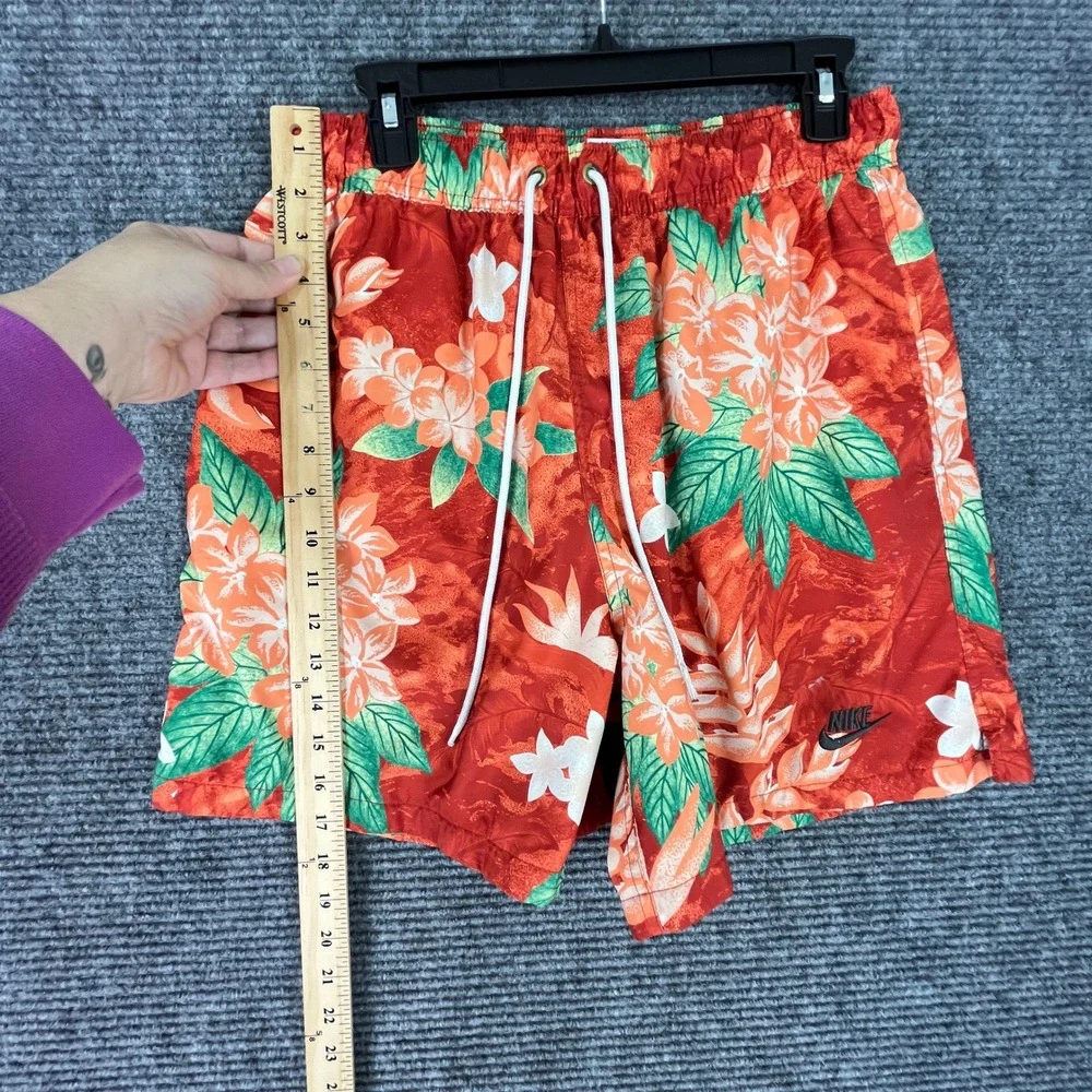 Nike Sportswear Swim‎ Shorts Men M Floral Resort Vacation Beach Streetwear